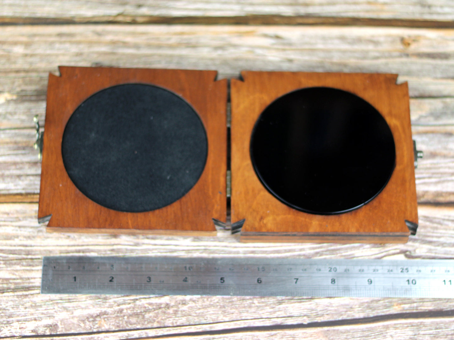Obsidian Scrying Mirror in Maltese Cross Wooden Box – Tree of Life Design