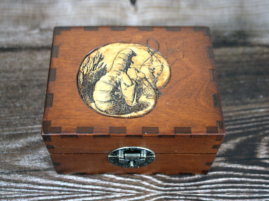 12 Bottle Apothecary Chest - Alice Through The Looking Glass Caterpillar Design